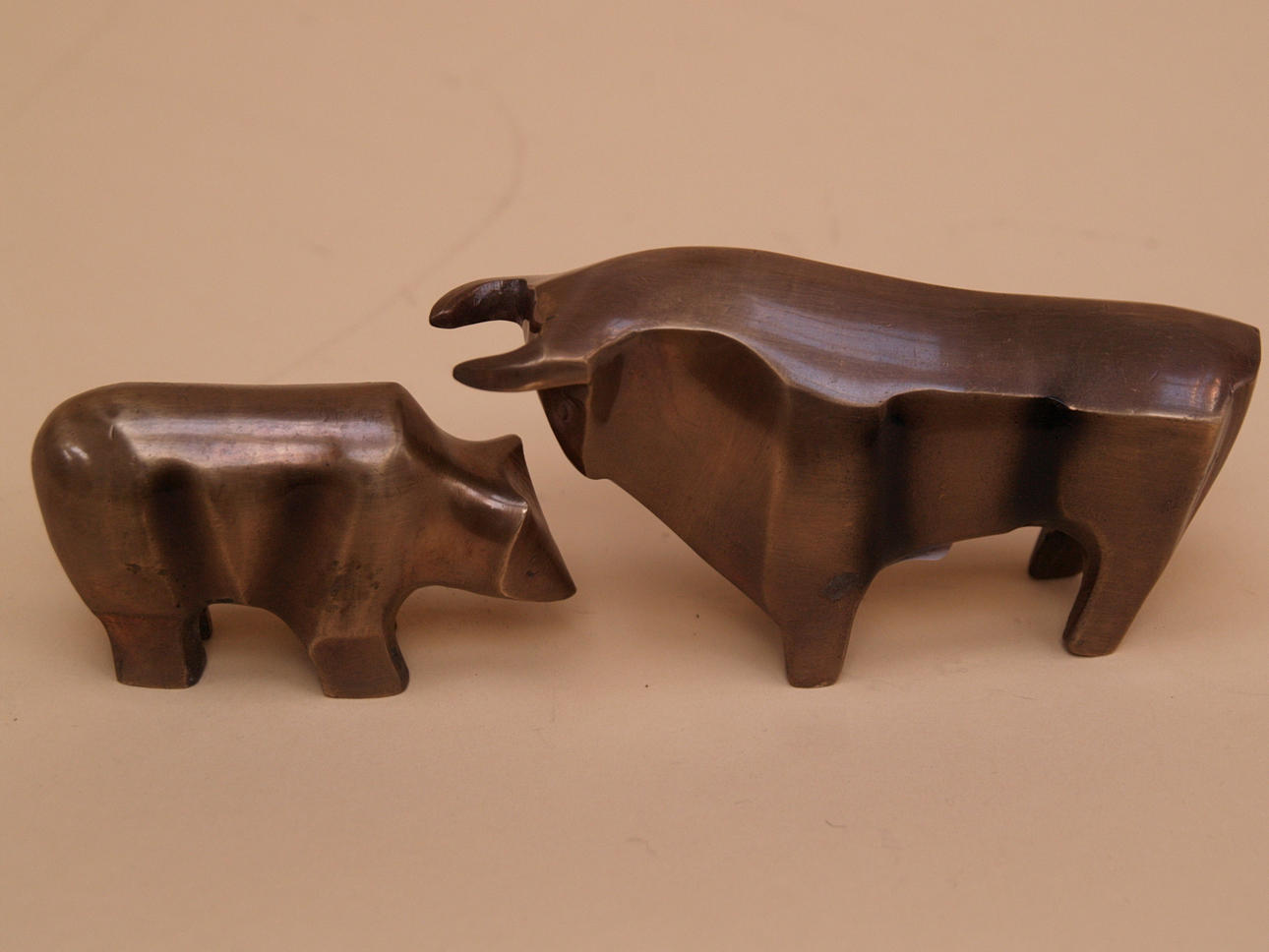 DACHLAUER. HANS ART. BRONS TJUR OCH BJÖRN.