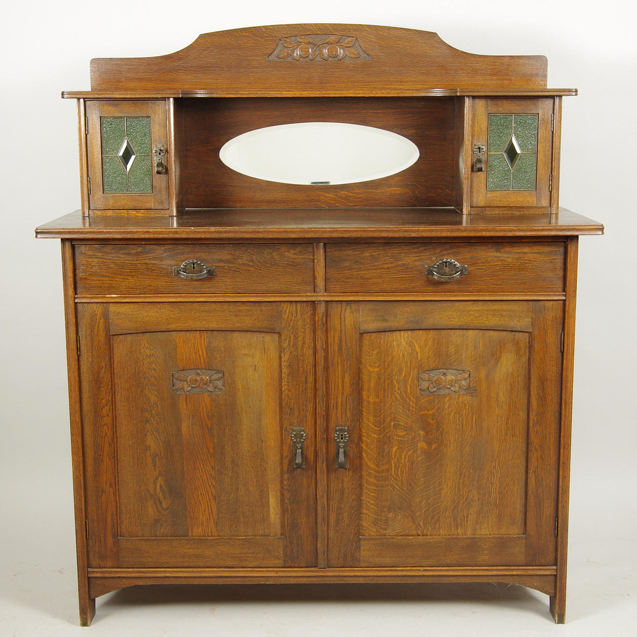 SKÄNK MED SPEGELÖVERDEL, ek med fasettslipat glas, jugend.