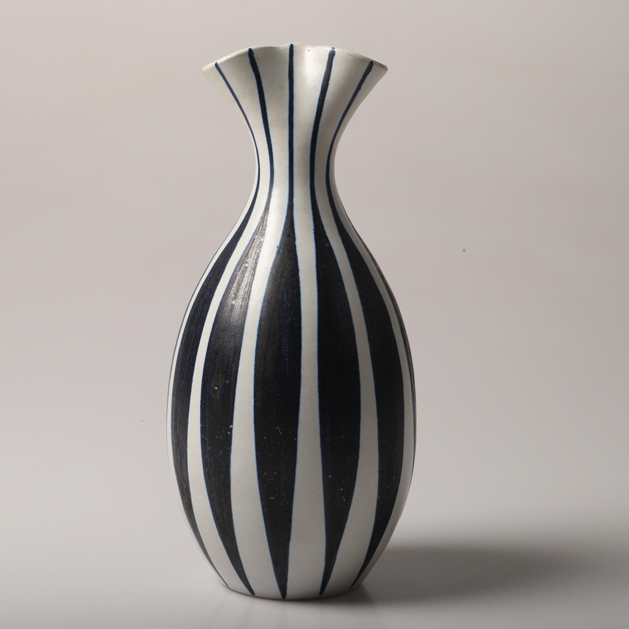 GUNNAR BORG. Vase, ceramic, A&J, Höganäs.
