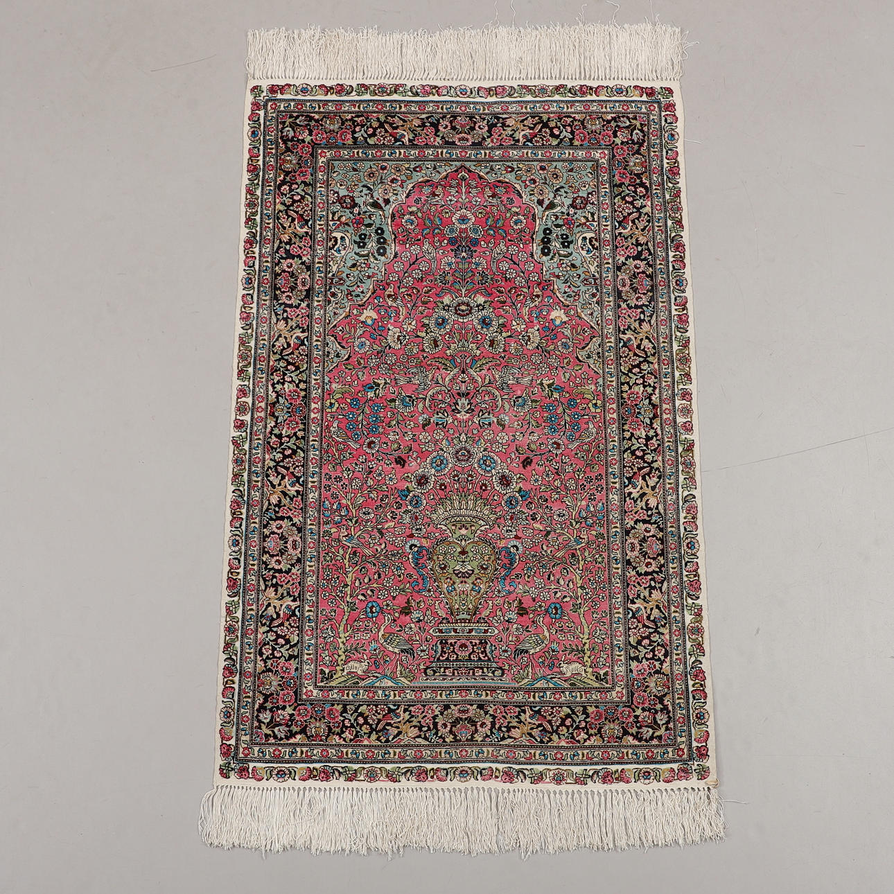 CARPET, silk, dimensions 123x77 cm.