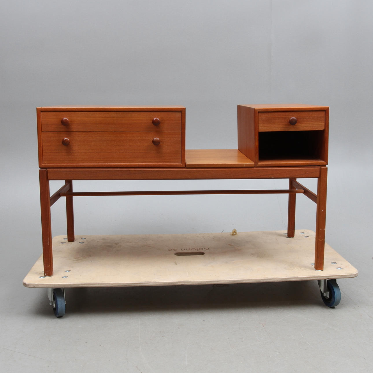 SIDEBOARD, "Casino", Sven Engström och Gunnar Myrstrand för Tingströms, (2).