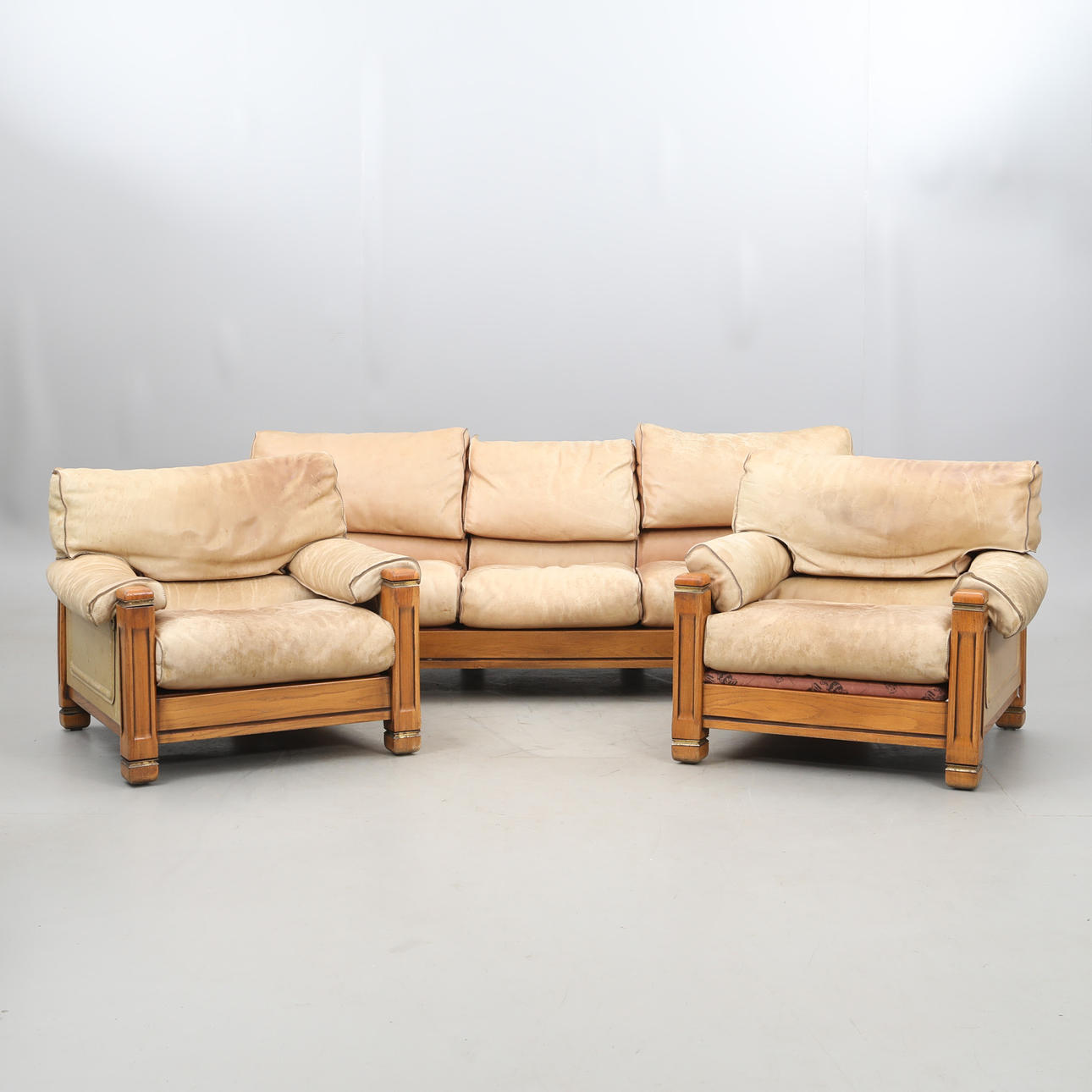 A 3-piece sofa set, Chateau d'Ax, Italy.