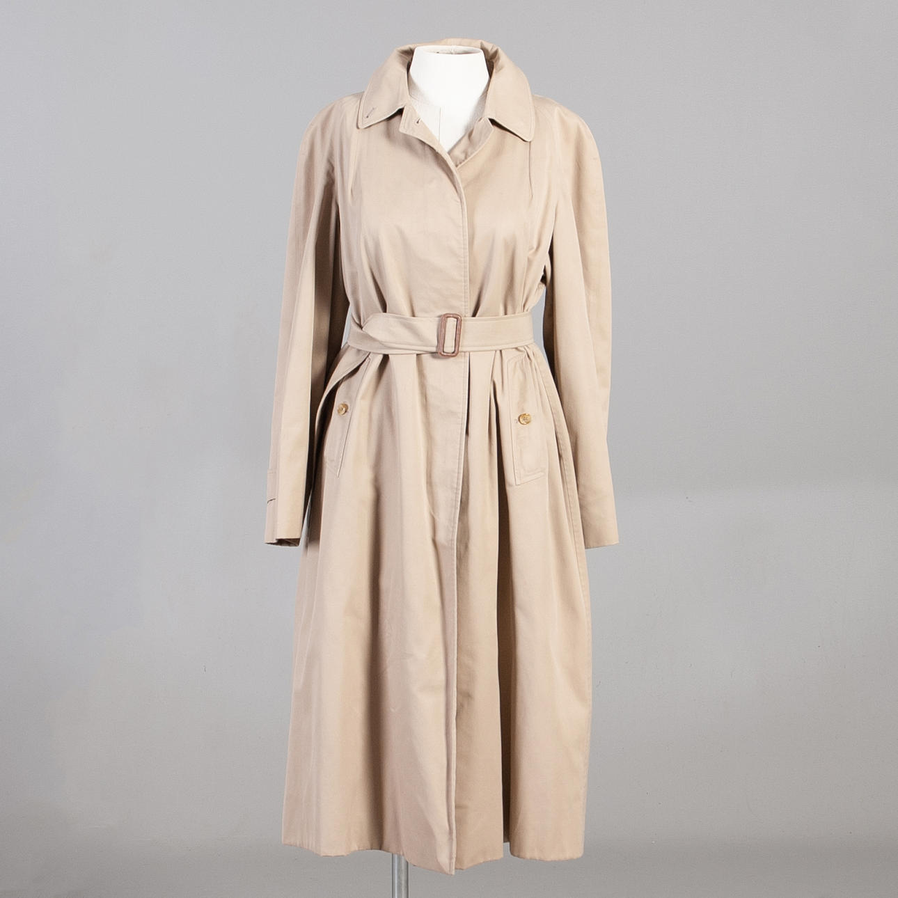 BURBERRY TRENSSI. DAM Englanti.