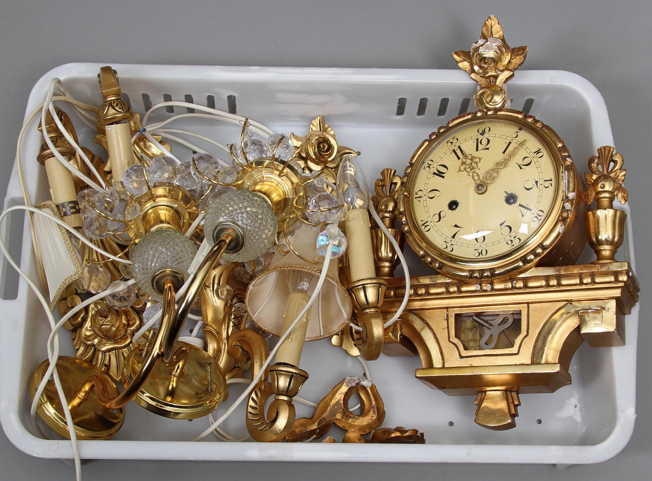 VÄGGLAMPETTER, 3 par, samt PENDYL, 1900-tal.