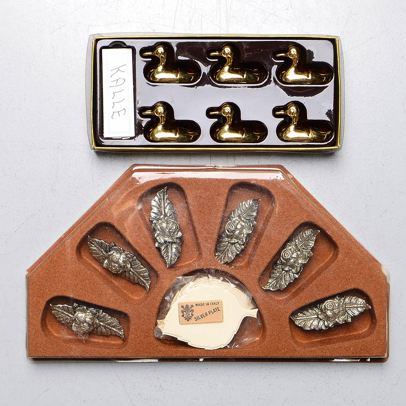 BORDSPLACERINGSHÅLLARE, 6+6 st, metall.