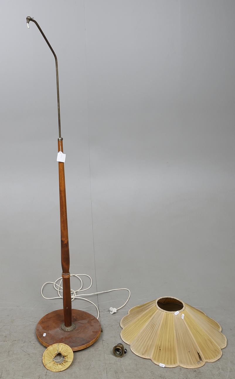 GOLVLAMPA, 1940-tal.