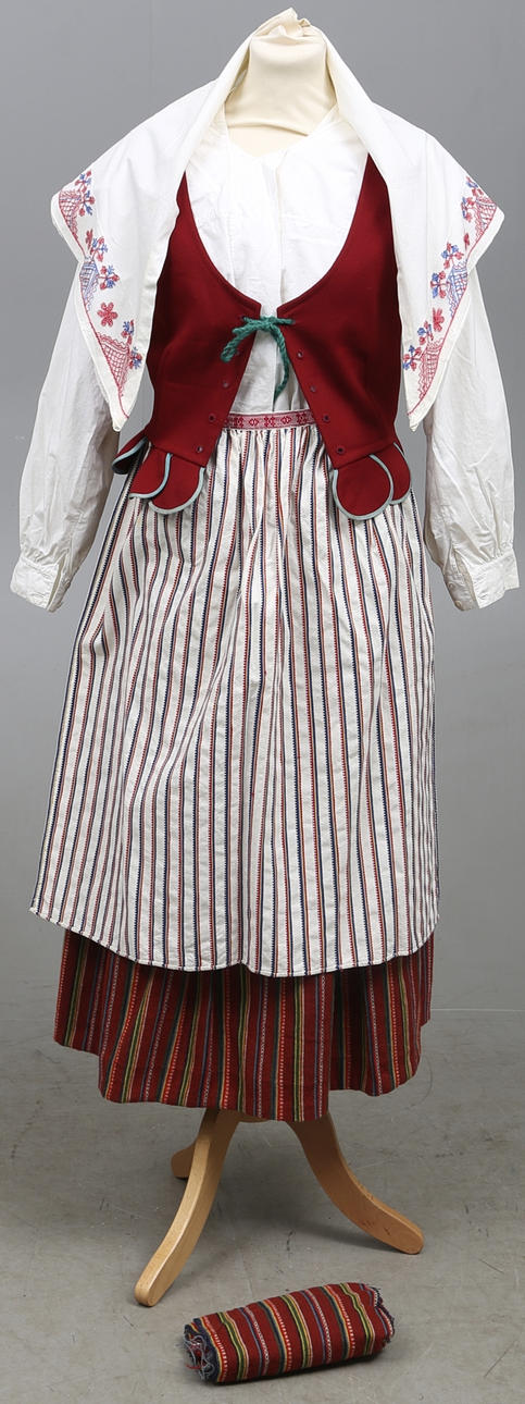 FOLKDRÄKT, 6 delar. Skedevidräkt, 1900-tal.