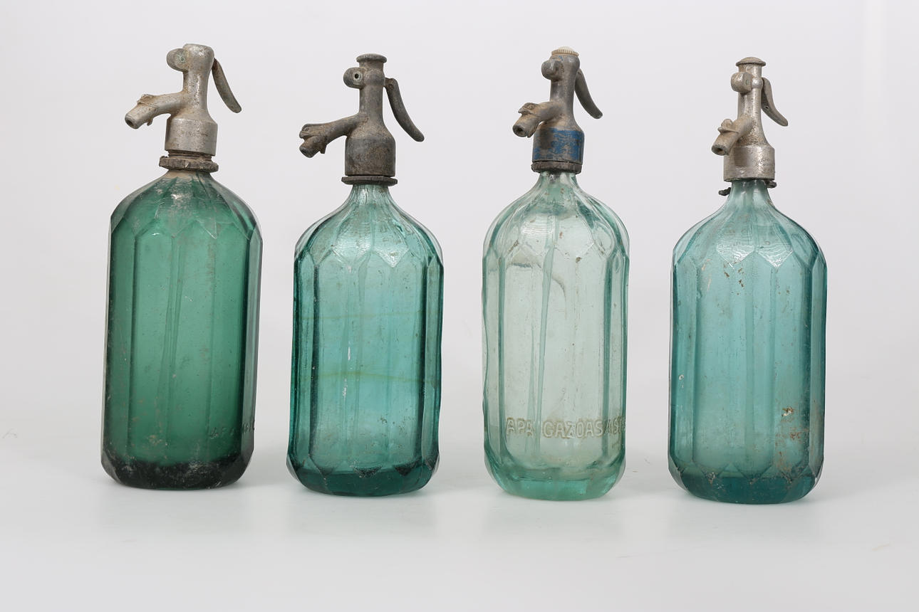 SIFONER, glas och aluminium, 4 stycken, 1900-talets första kvartal.