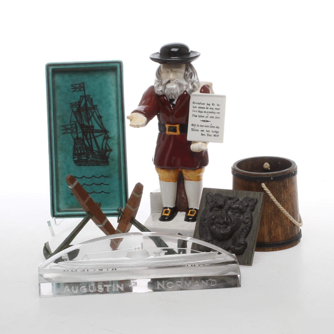 PARTI DIVERSE, 7 delar, tema "Nautica" bland annat brevpress märkt Sabino Paris,, 1900-tal.