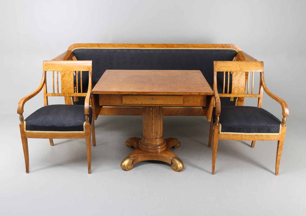 SOFFGRUPP, 4 delar, Karl Johan-stil, 1800-tal.