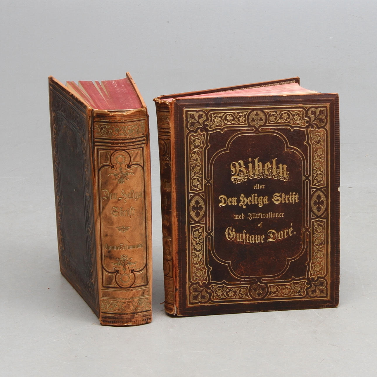 BIBLAR, 2 st, Gamla och Nya Testamenter med illustrationer av Gutave Doré, 1877.