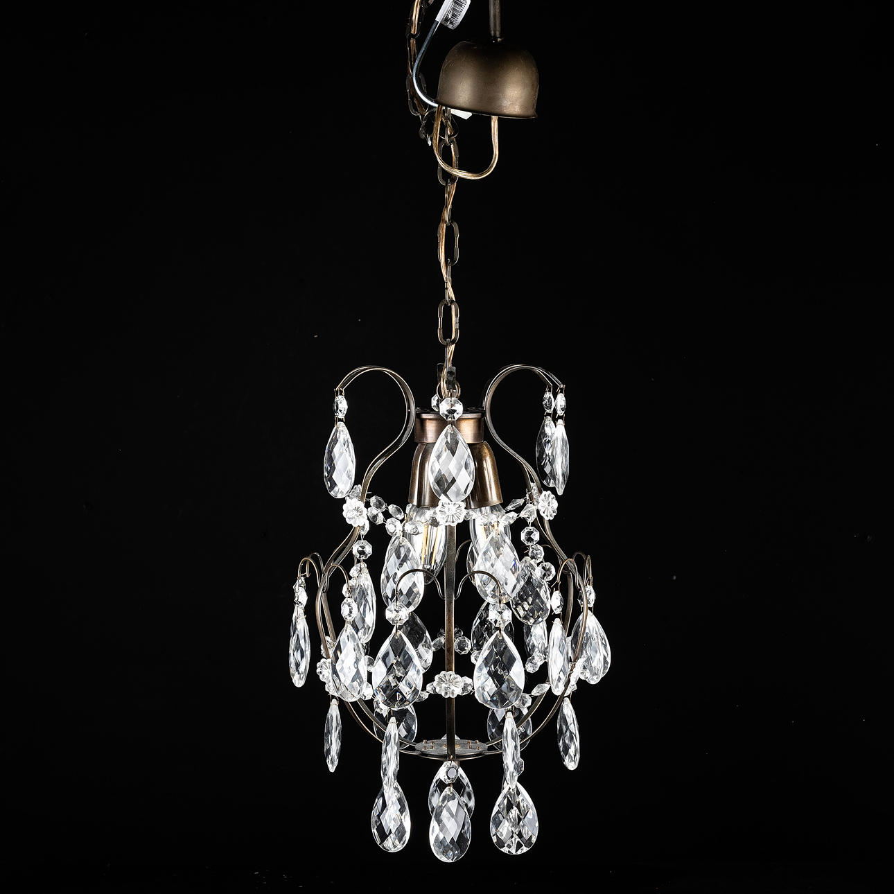 TAKLAMPA / KRISTALLKRONA.