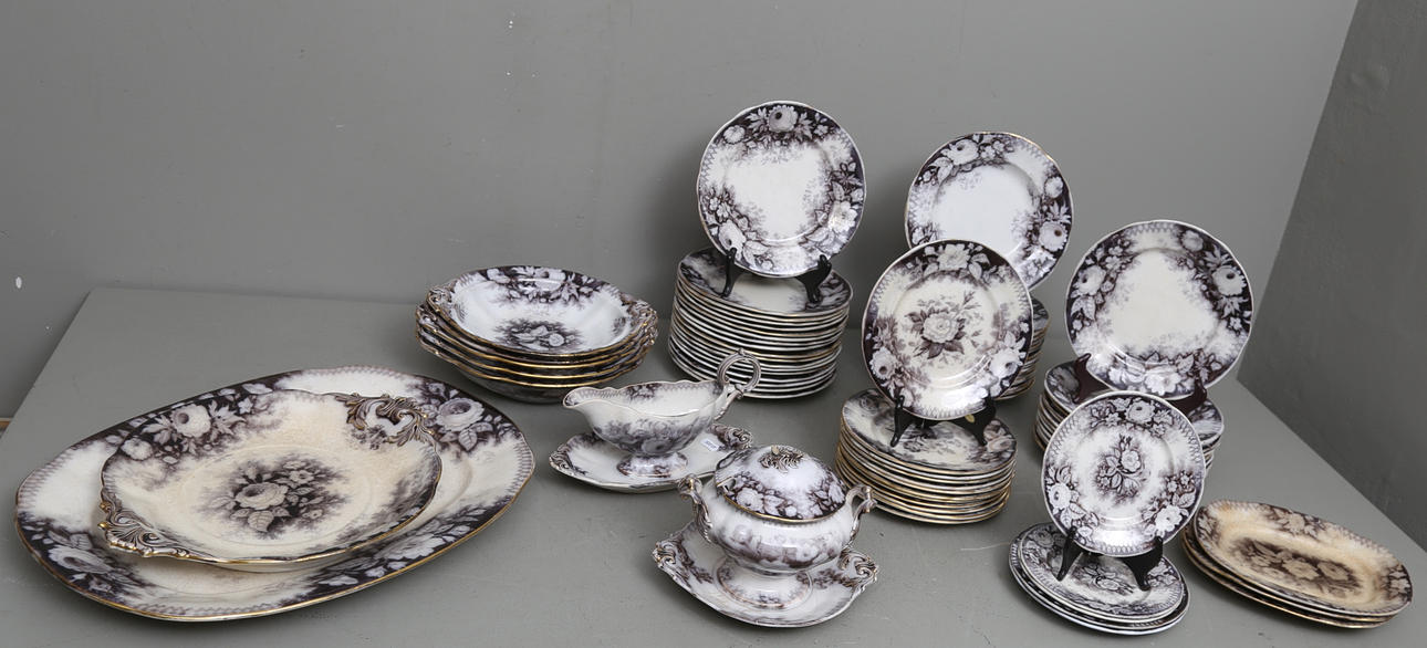 SERVISDELAR, flintgods, 84 delar. "Jardiniere", Villeroy & Boch, 1800-tal.