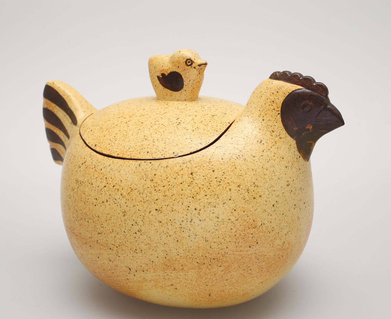 ÄGGHÖNA, stengods, Lisa Larson, Gustavsberg.