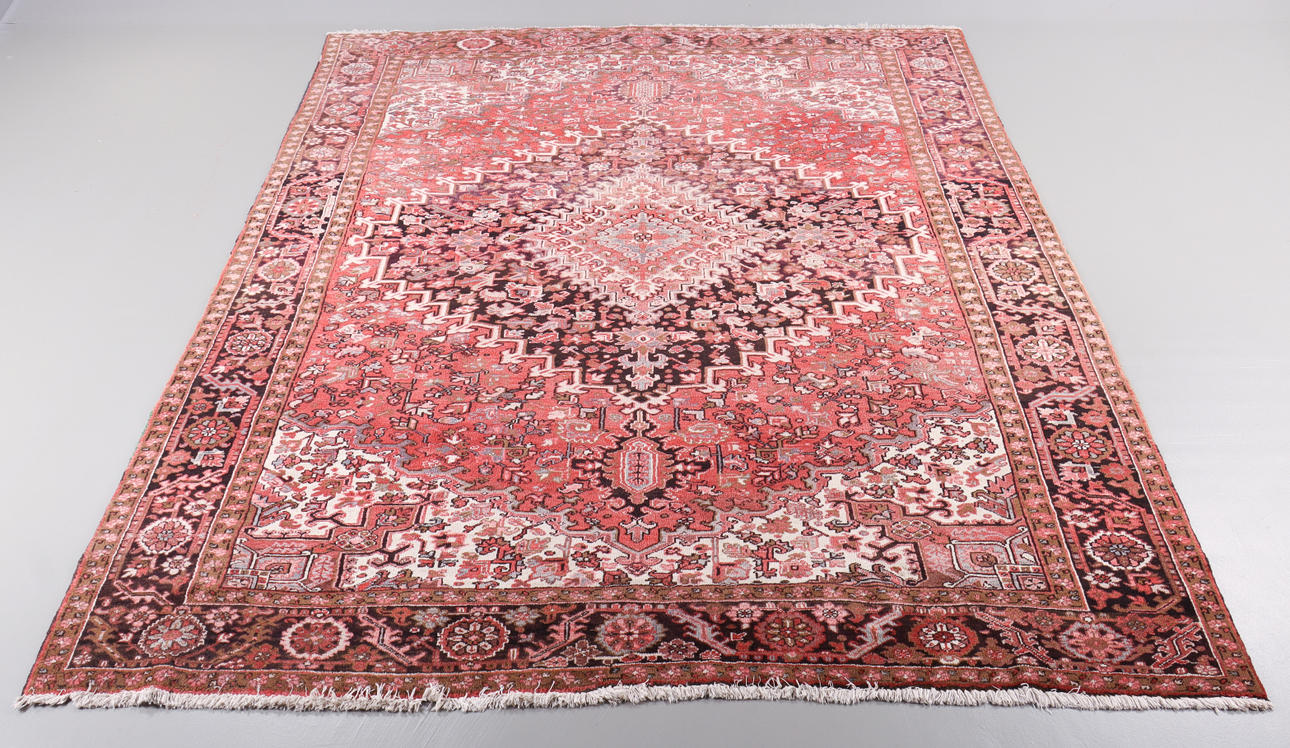 SALONGSMATTA Persisk, 380x305 cm.