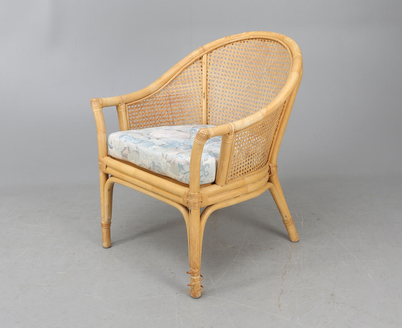 FÅTÖLJ, 1 st, rotting och bambu, 1900-talets andra hälft.