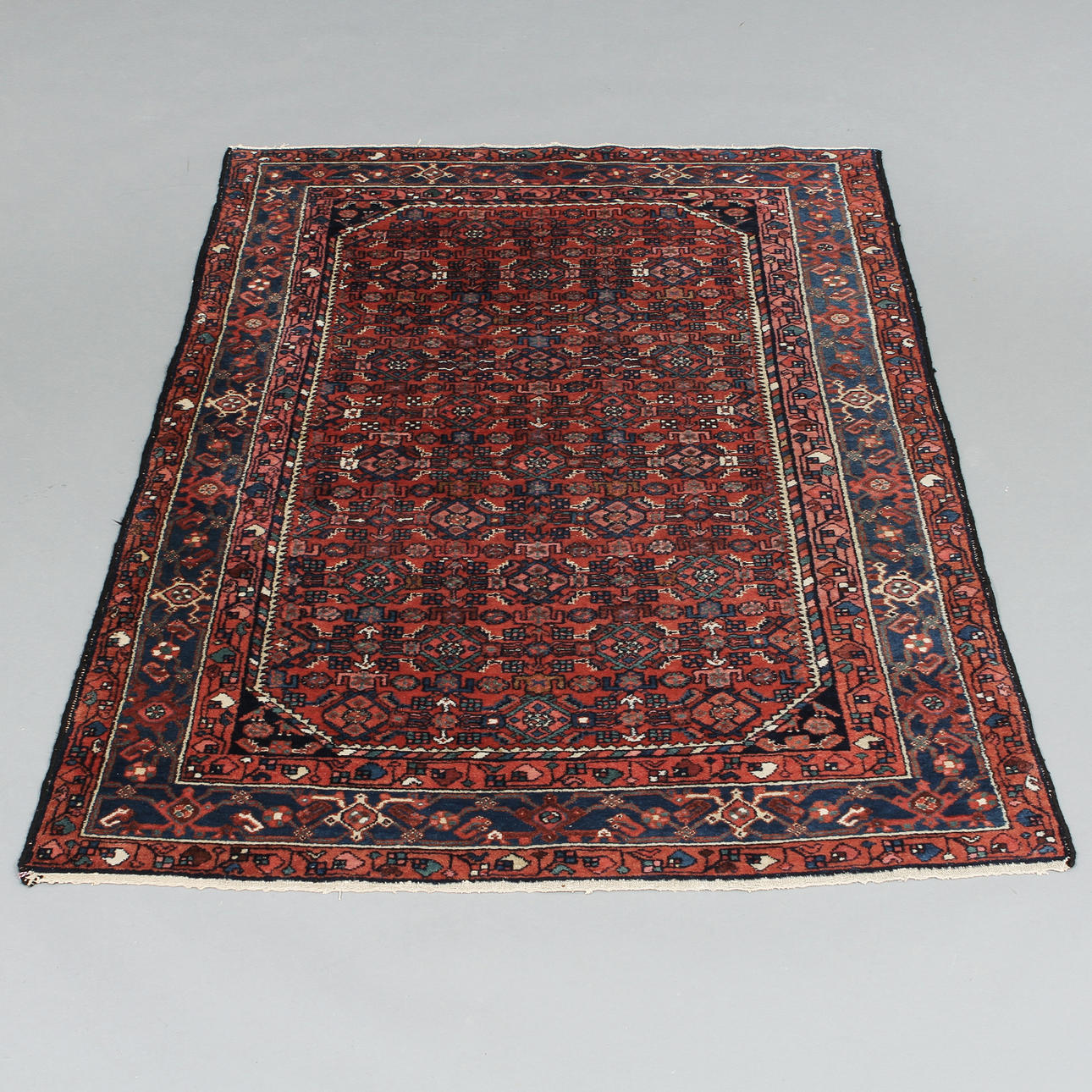 ORIENTALISK MATTA, 202 x 150 cm.