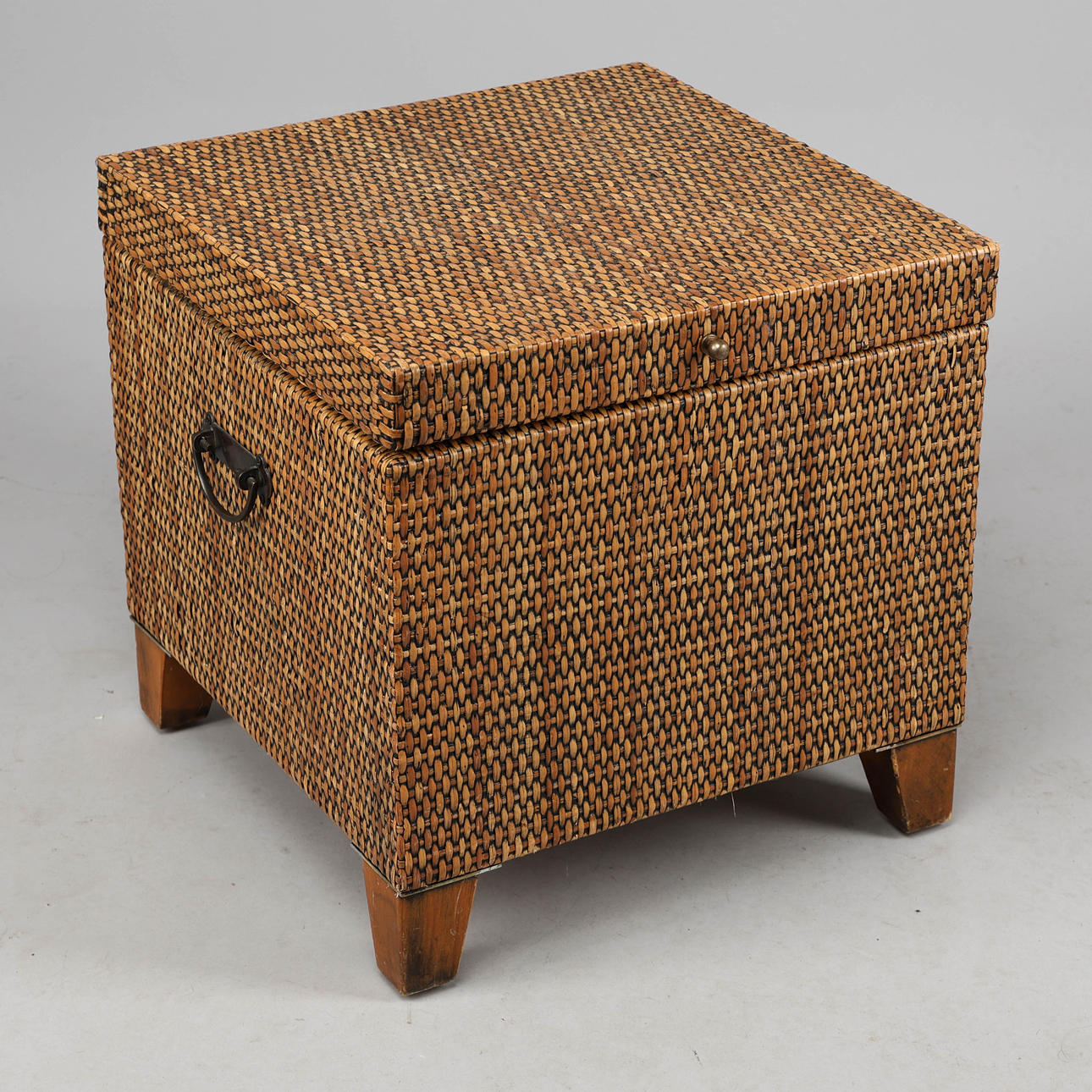 FÖRVARINGSLÅDA, rotting, 1900-tal.