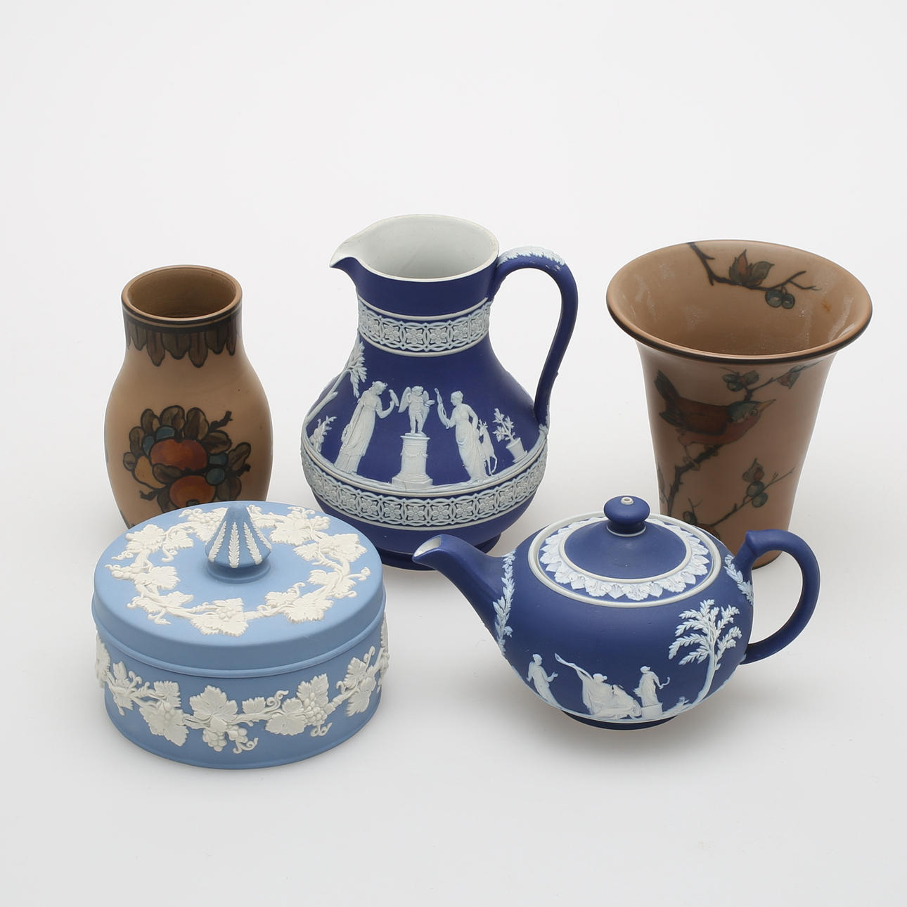 KERAMIK, 5 delar, Wedgwood samt L Hjort Danmark.