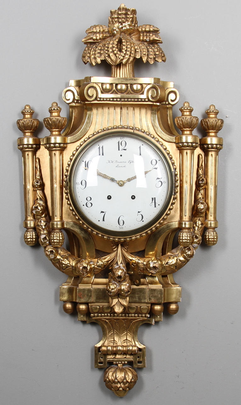 VÄGGPENDYL, gustaviansk-stil, 1900-tal, bredd 55, höjd 107 cm.