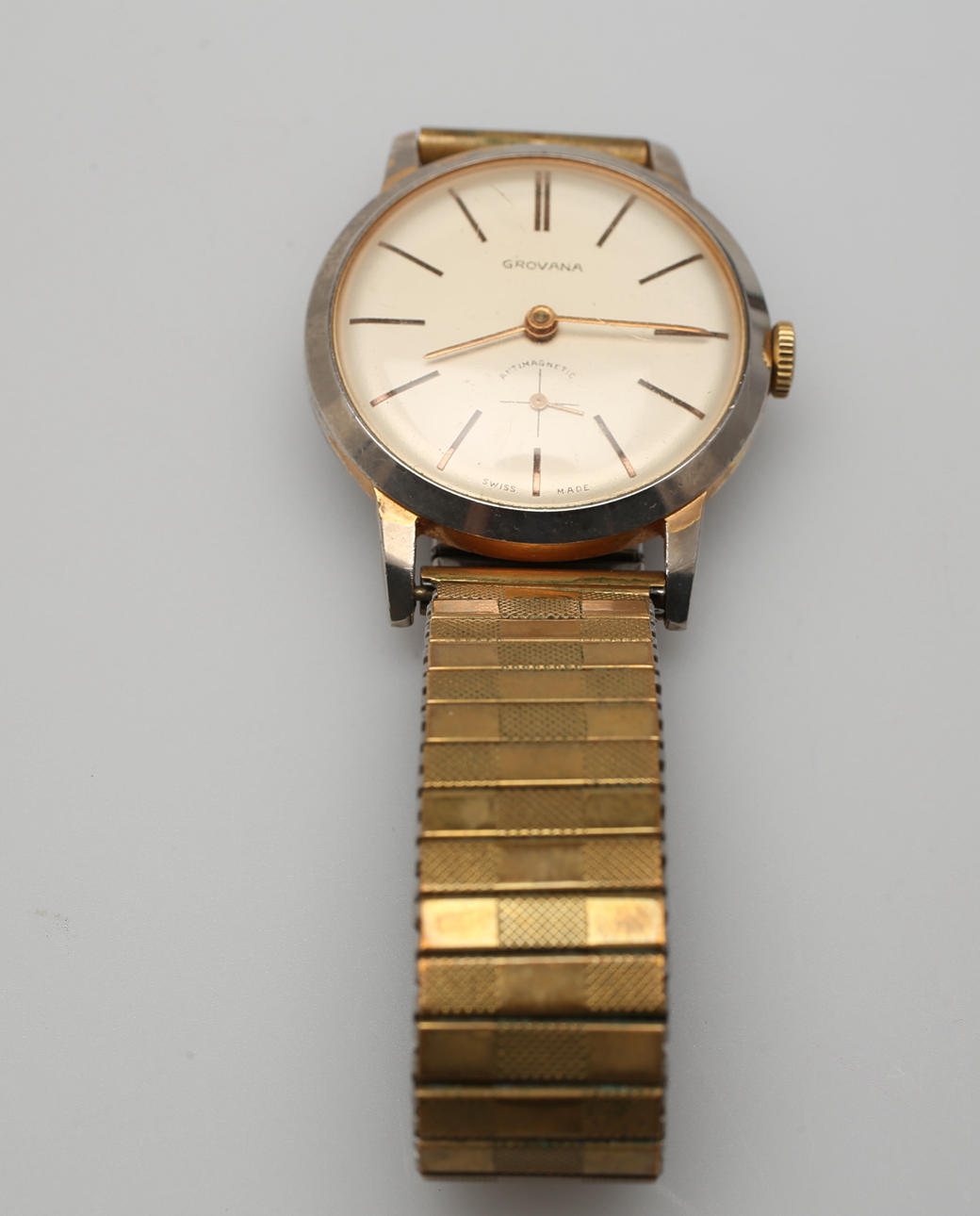 ARMBANDSUR, Grovana.