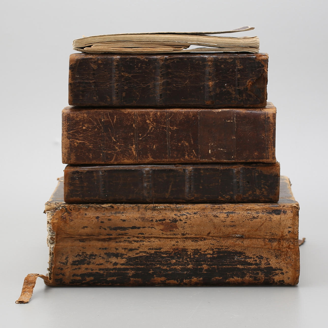 BÖCKER, antika, 5 st, 1800-talet.