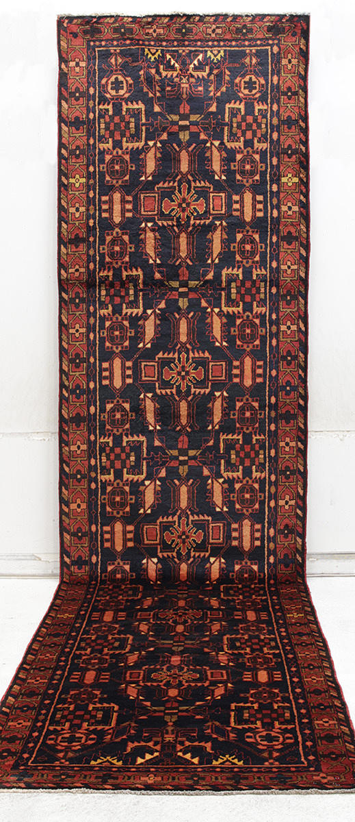 MATTA, Persisk, Nahavand, gallerimodell, 525 x 118 cm.