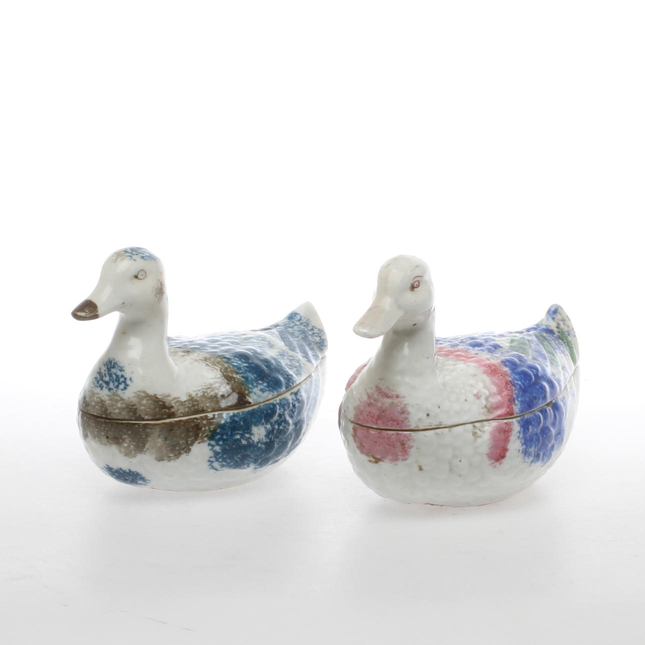 LOCKSKÅLAR 2 st, porslin, MS Kuznetsova, Ryssland.