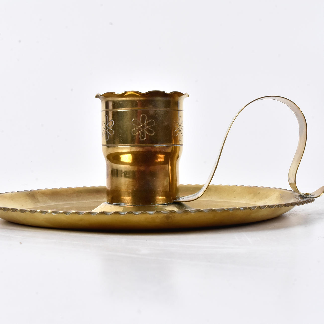 KYNTTILÄNJALKA, mässing, 1900-luku.