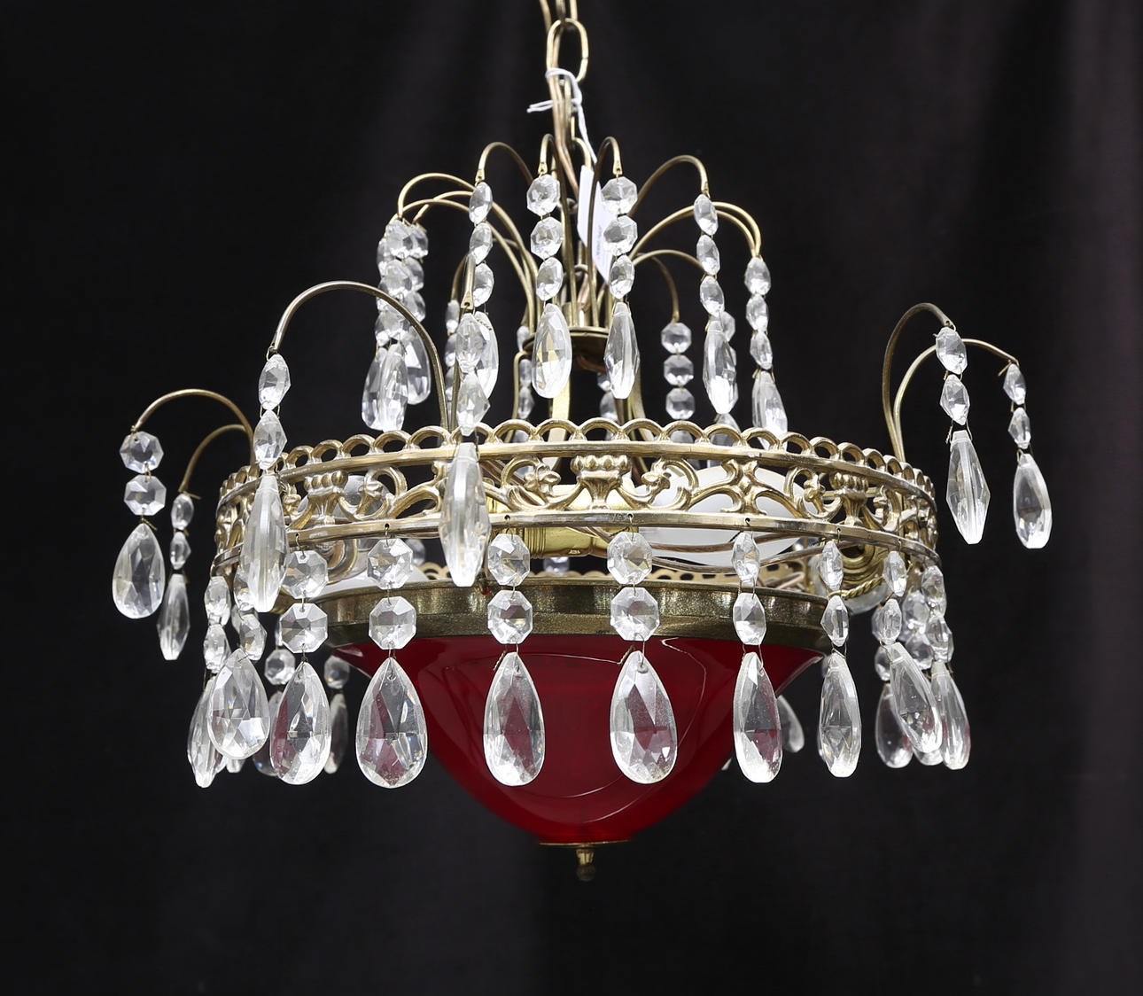 TAKKRONA, sengustaviansk-stil, höjd exclusive kedja ca. 25 cm.