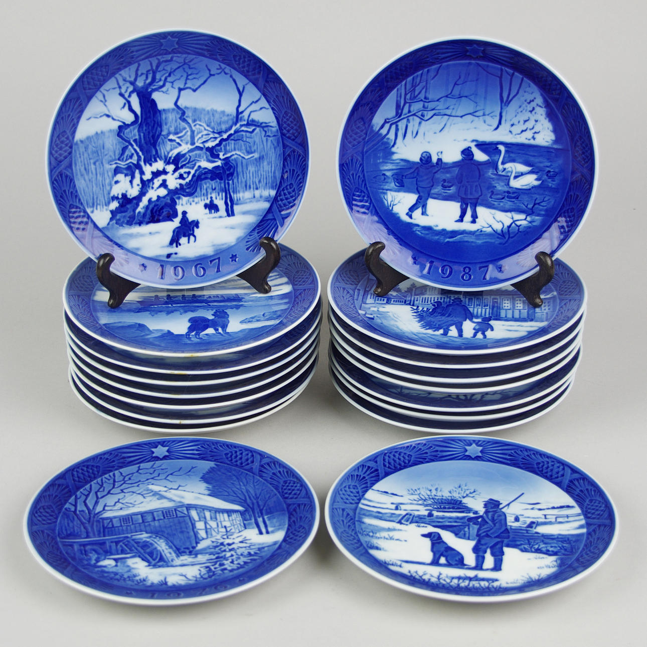 JULTALLRIKAR, 18 stycken, Royal Copenhagen.