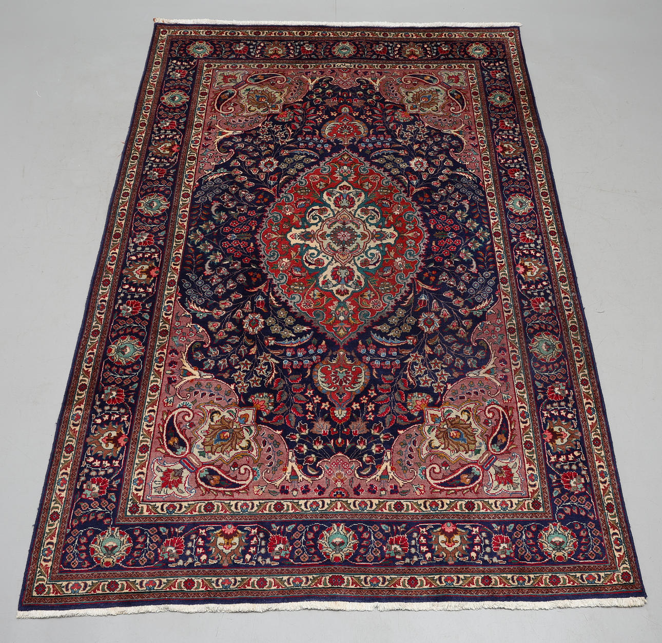 MATTO, TABRIZ, 305 X 205 CM.