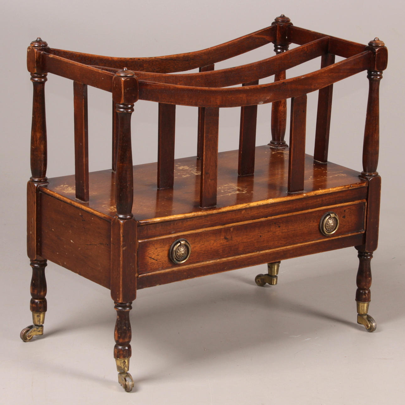 TIDNINGSVAGN, med låda, England, 1900-talets första hälft.