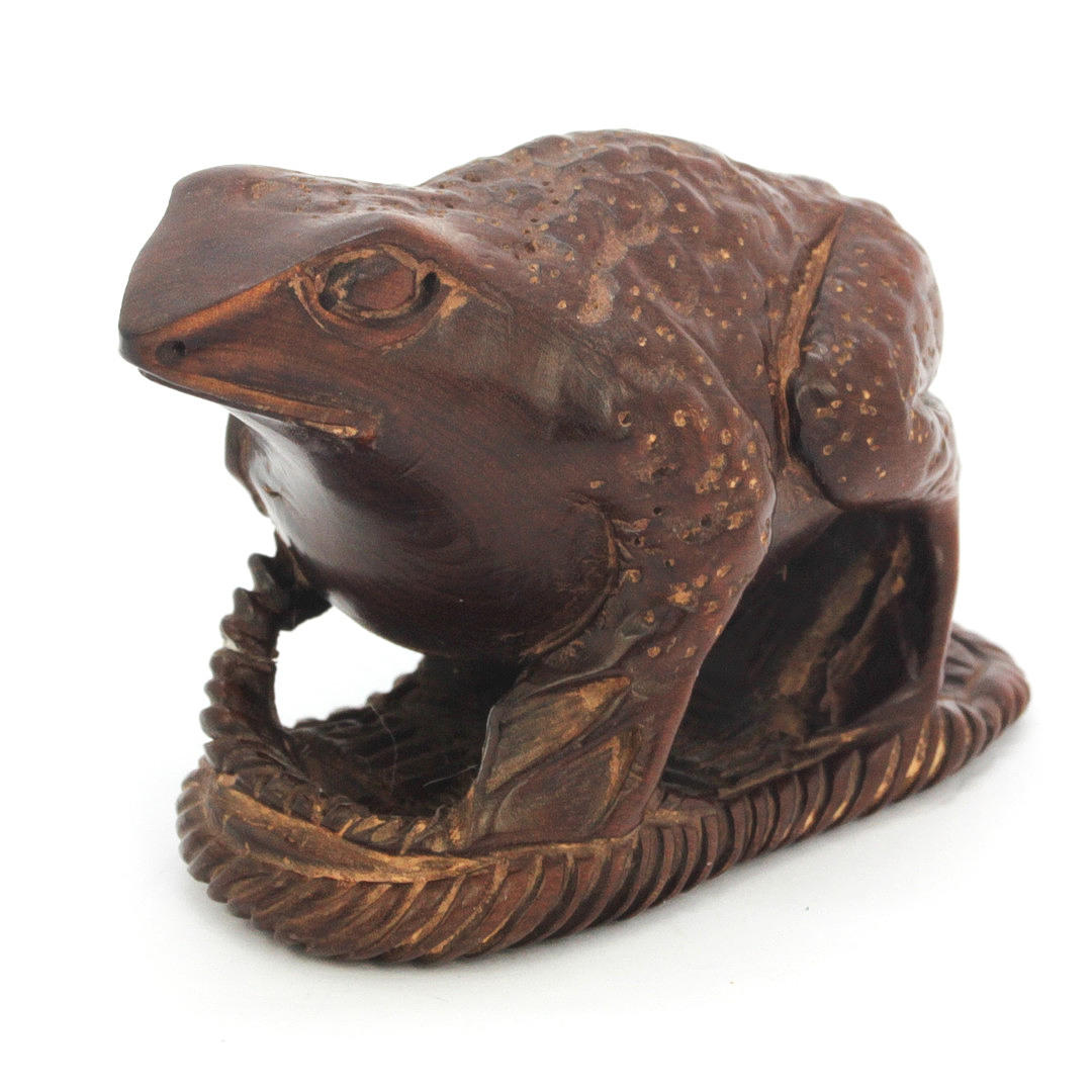 PADDA NETSUKE.