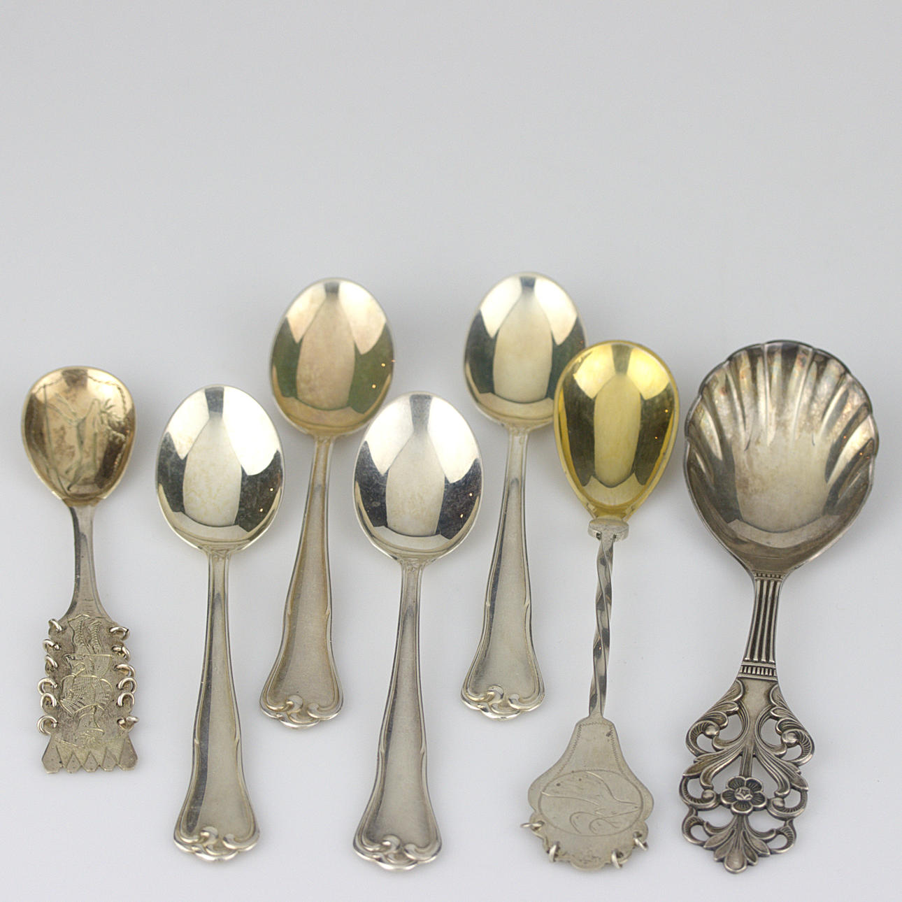 SPOONS, 7 pcs. silver 830/925, see description.