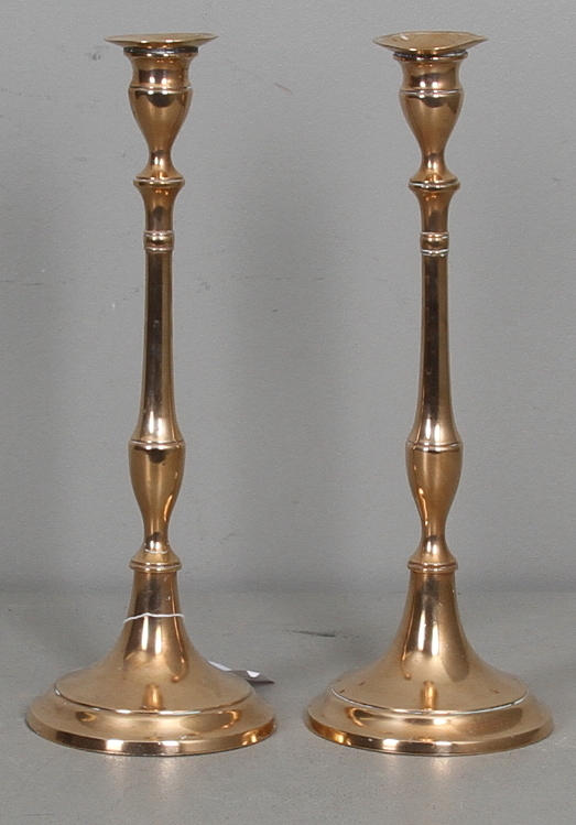 LJUSSTAKAR, ett par, mässing, Nyköpings mässingsbruk.