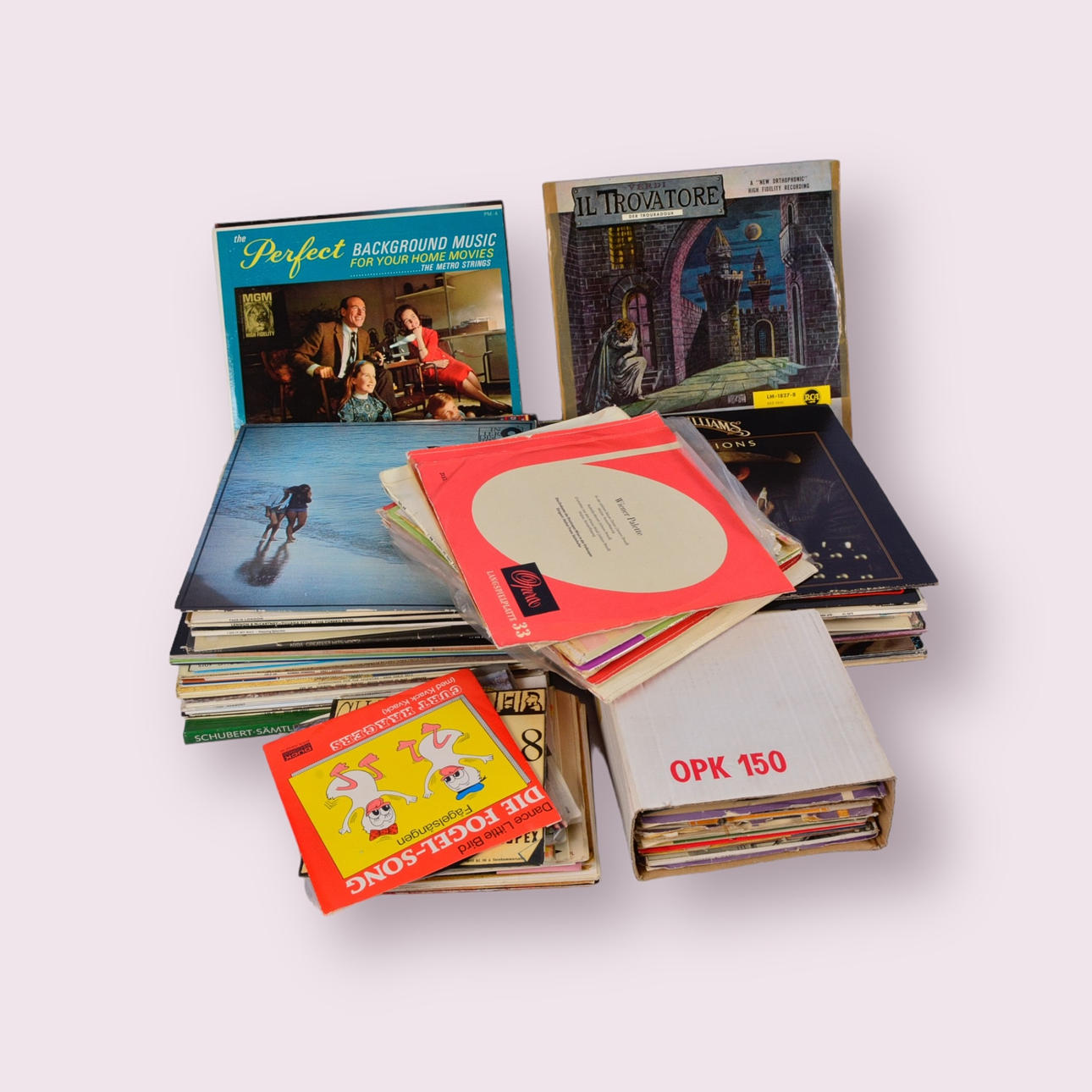 BATCH SINGLES AND LPS, 1 box.