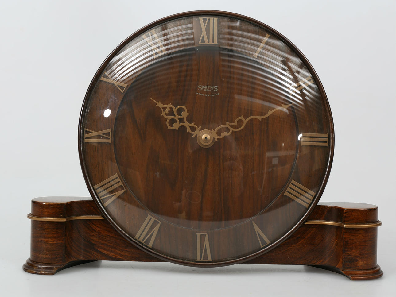 BORDSUR, trä, Smiths, England, 1900-tal.