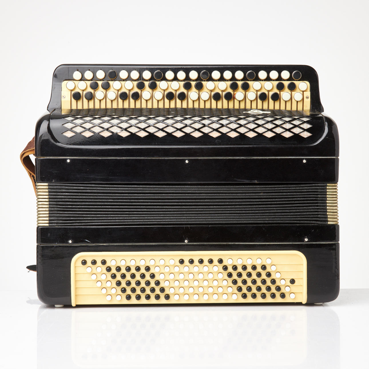 ACCORDION. 120 basses, labeled, box with label Tula, “Melodia ...