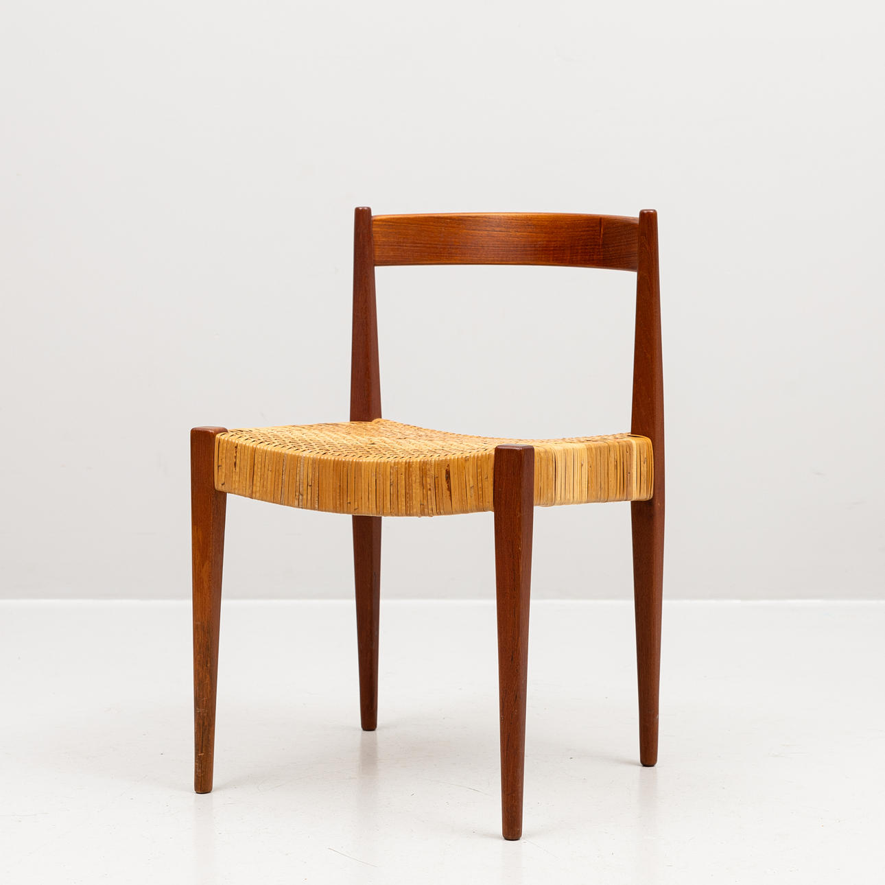 STOL, teak och rotting. troligen Danmark. 1900-tal.