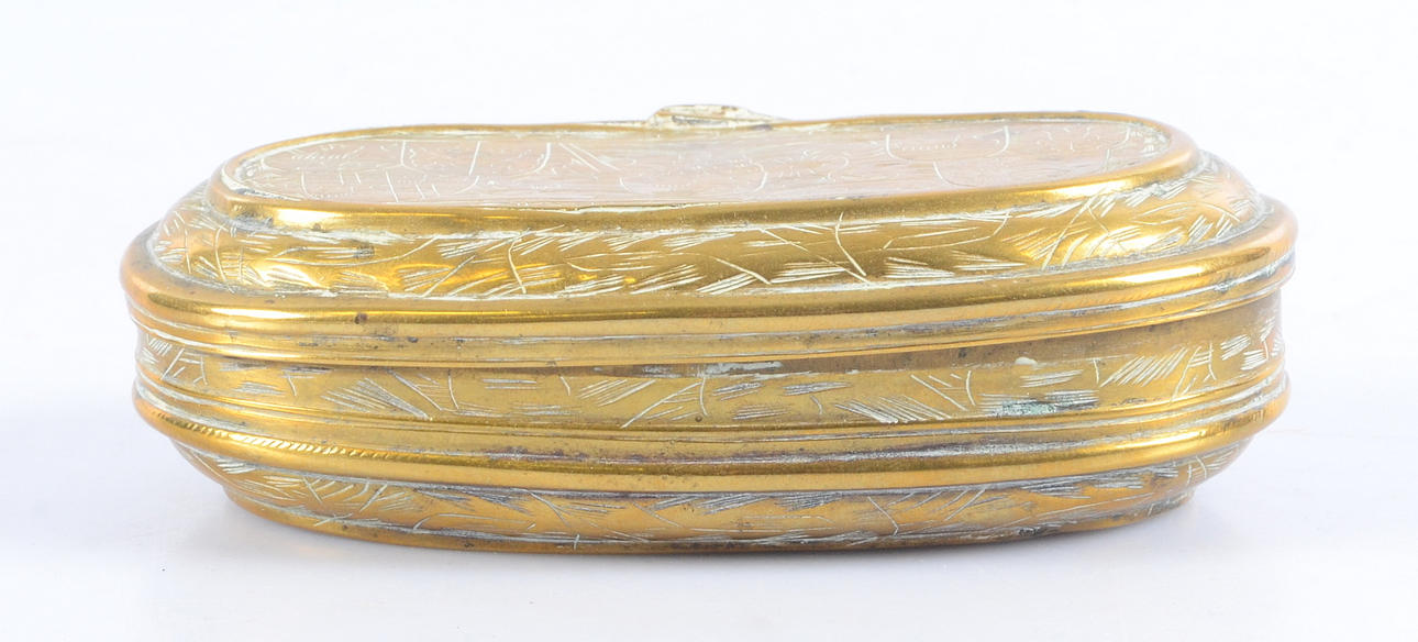 DOSA, mässing, 1800-tal.