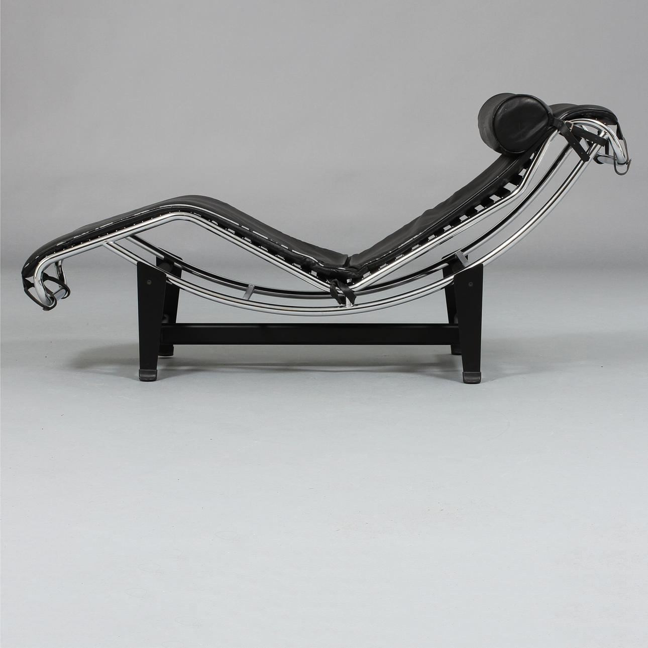 VILSTOL, efter Le Corbusier.