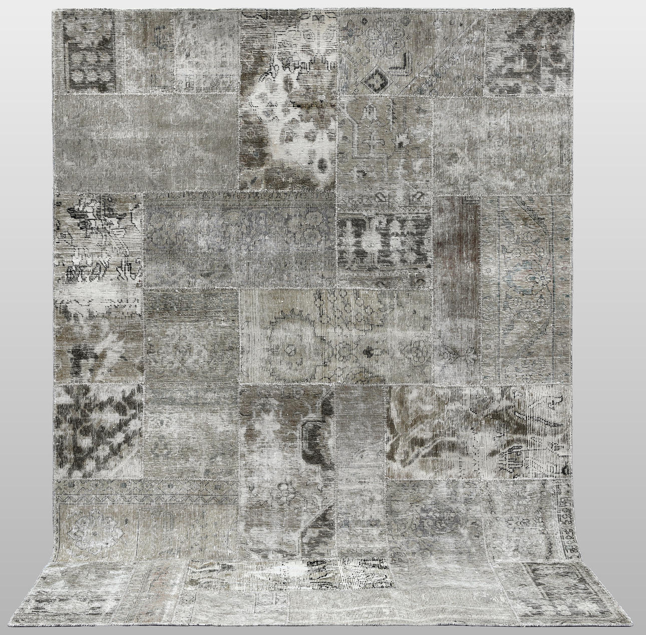 ORIENTTEPPICH. Patchwork, 275 x 186 cm.