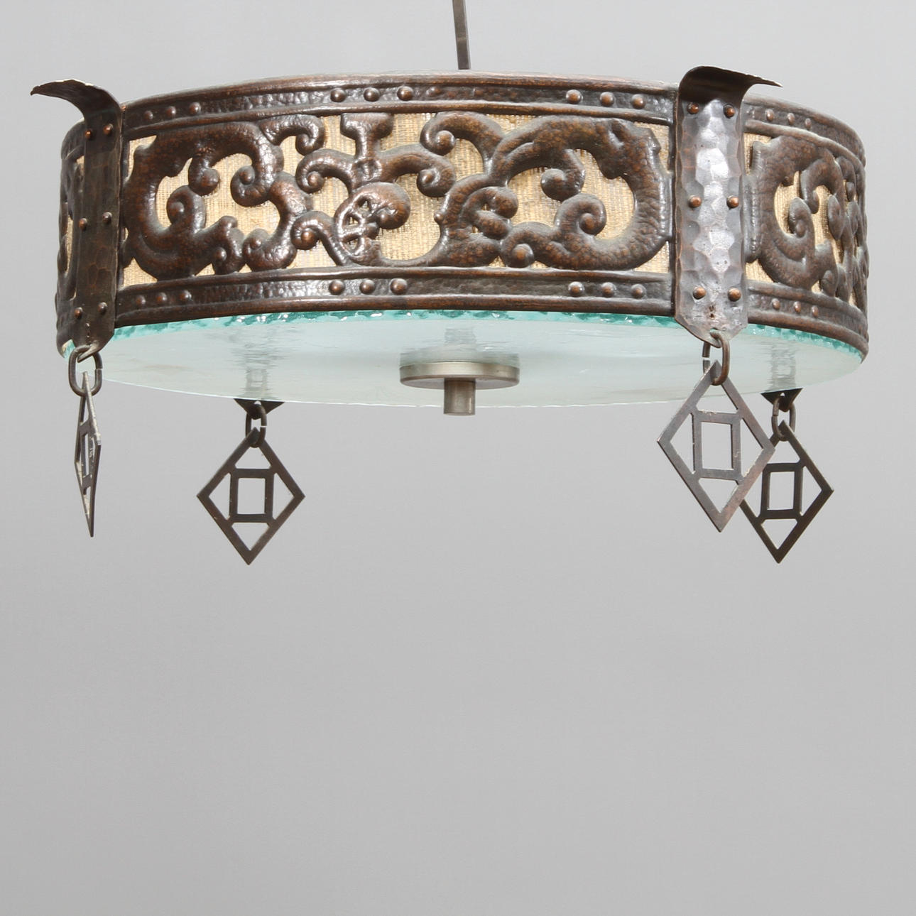 TAKLAMPA, 1900-talets först hälft.