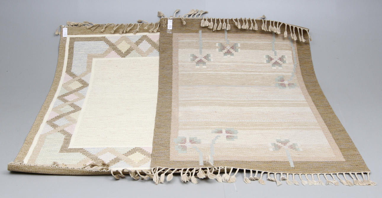 MATTOR, 2 st, rölakan, 1900-tal, 205 x 135 cm respektive 202 x 138 cm.