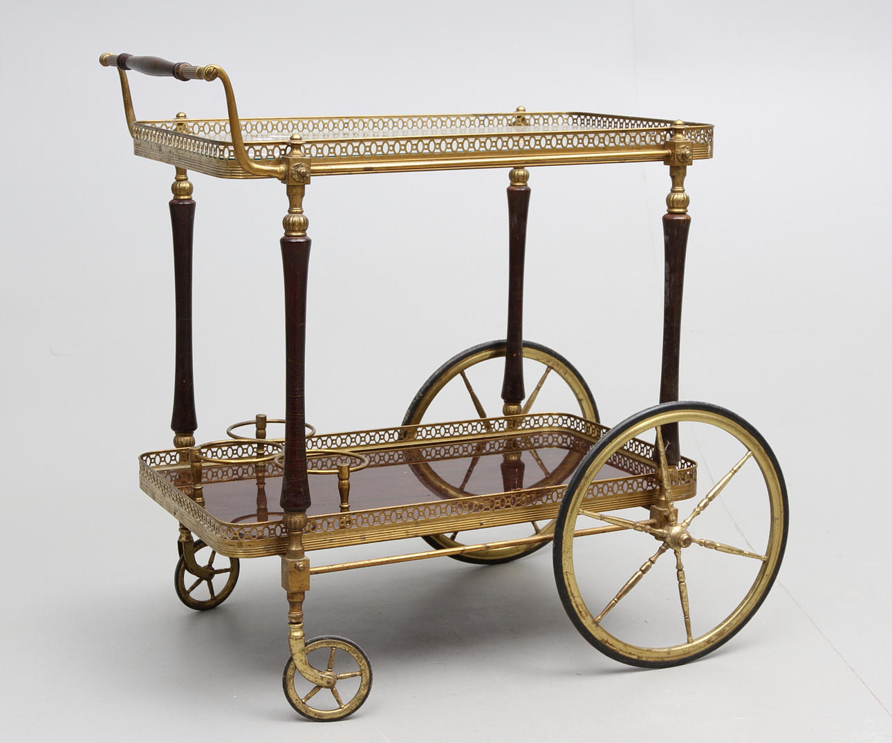 SERVERINGSVAGN, 1900-tal.