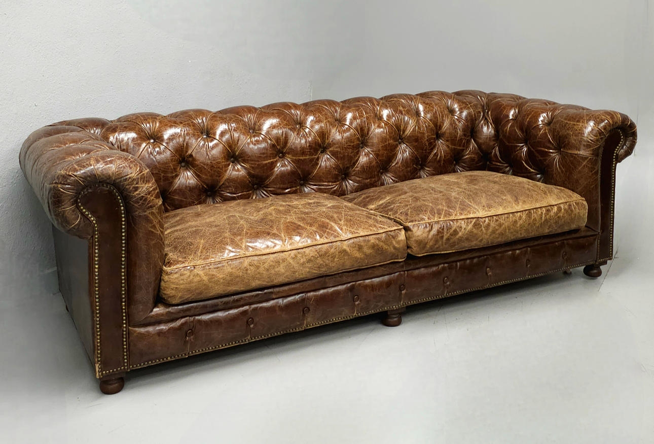 CHESTER BRUN SKINNSOFFA, 1900-TAL.