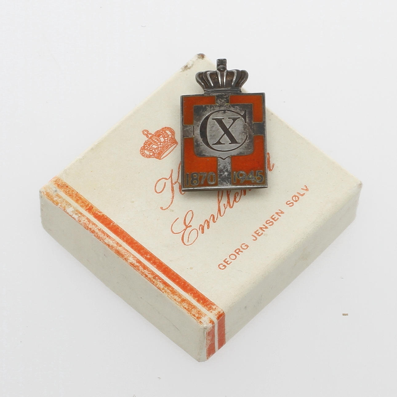 PIN minnesmärke kung Christian IX av Danmark. Tillverkad av Gerg Jensen. Originalkartong.