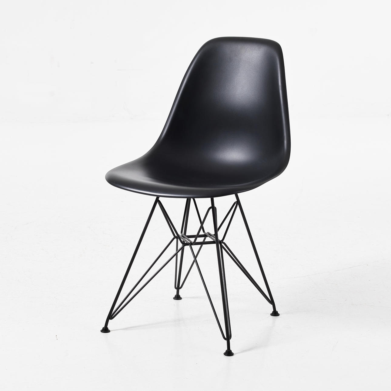 CHARLES & RAY EAMES. Silla, silla Eames Plastic, Vitra.