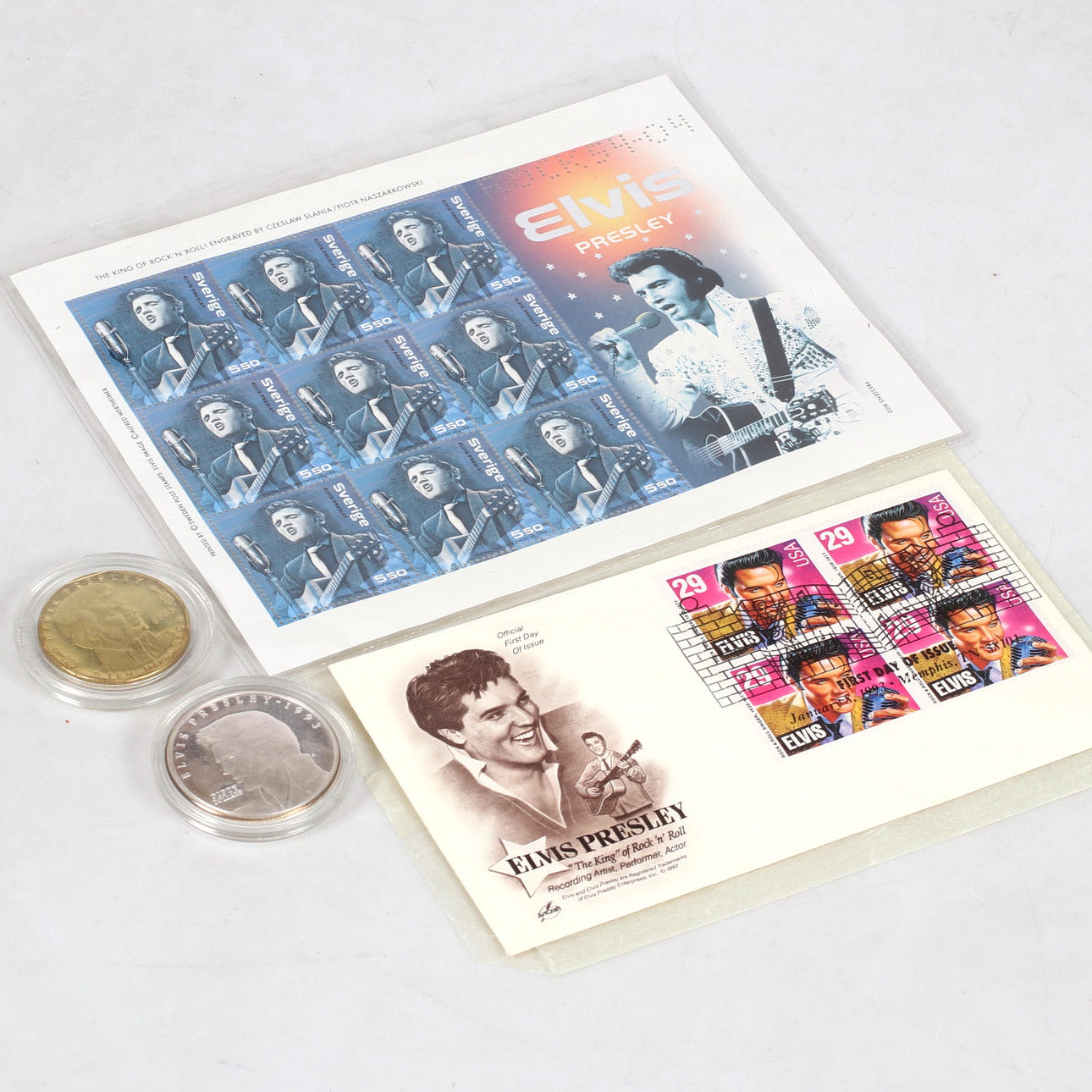 MEMORABILIA, Elvis Presley, monedas y sellos.